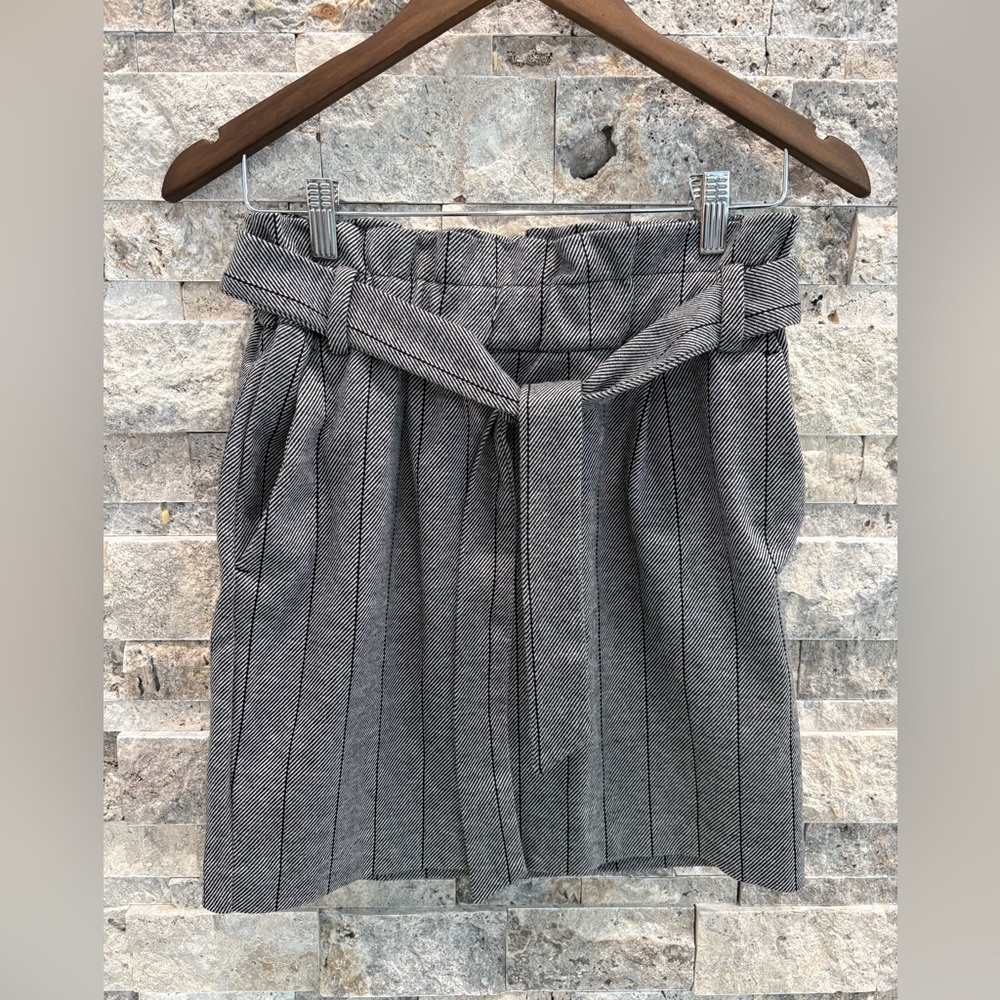 Dynamite Gray with Black Thin Stripes Women's Skirt Size Small